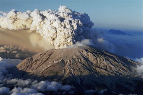 Mount St. Helens’ 1980 Eruption .
